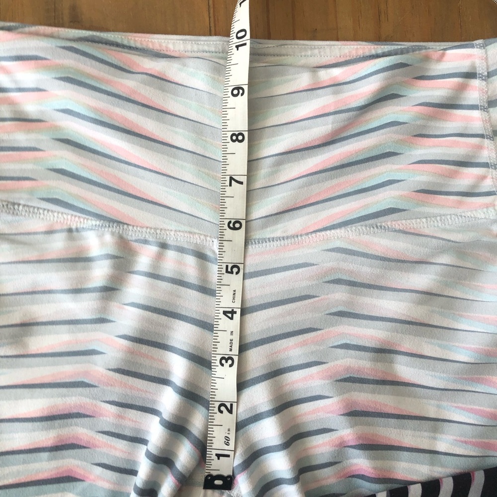 Athleta Striped Pattern Crop Legging - image 5